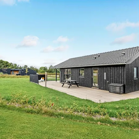 3 Bedroom Stunning In Holiday home Odder